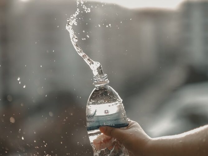 Can You Microwave Plastic Water Bottle? Microwave Meal Prep