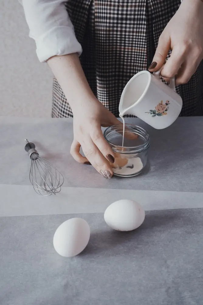 microwave scrambled eggs in a mug