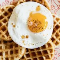 reheat fried eggs in microwave