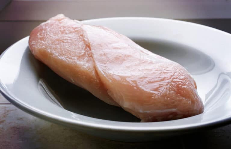how to defrost chicken breast in the microwave