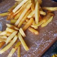 Best way to reheat fries in microwave